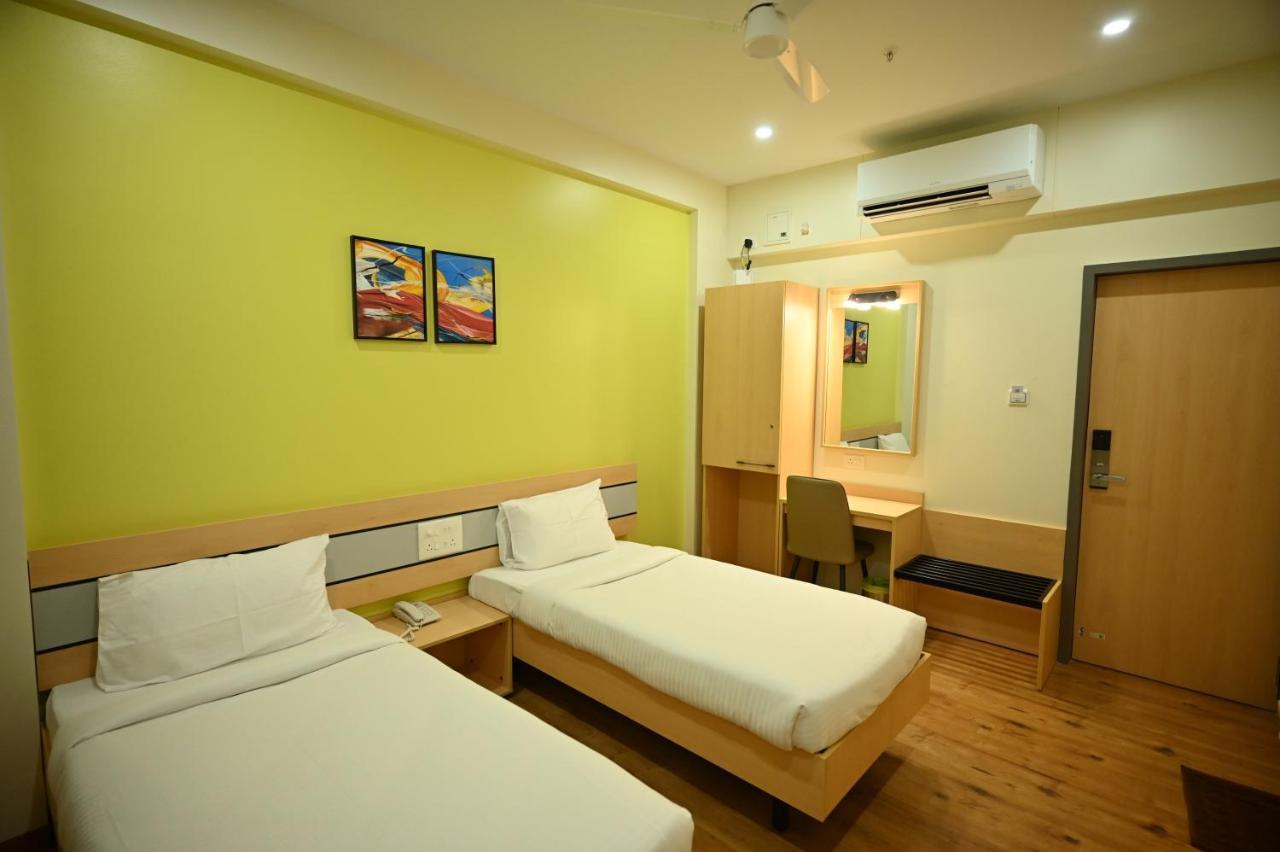 Hotel City Centre Latur Exterior photo